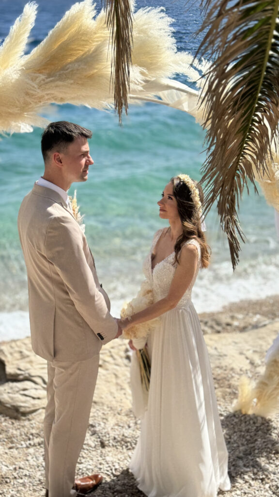 Ślub w Chorwacji na plaży w Brela