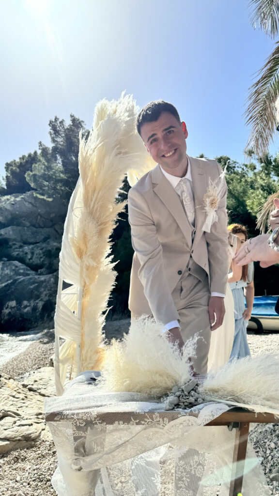 Ślub w Chorwacji na plaży w Brela