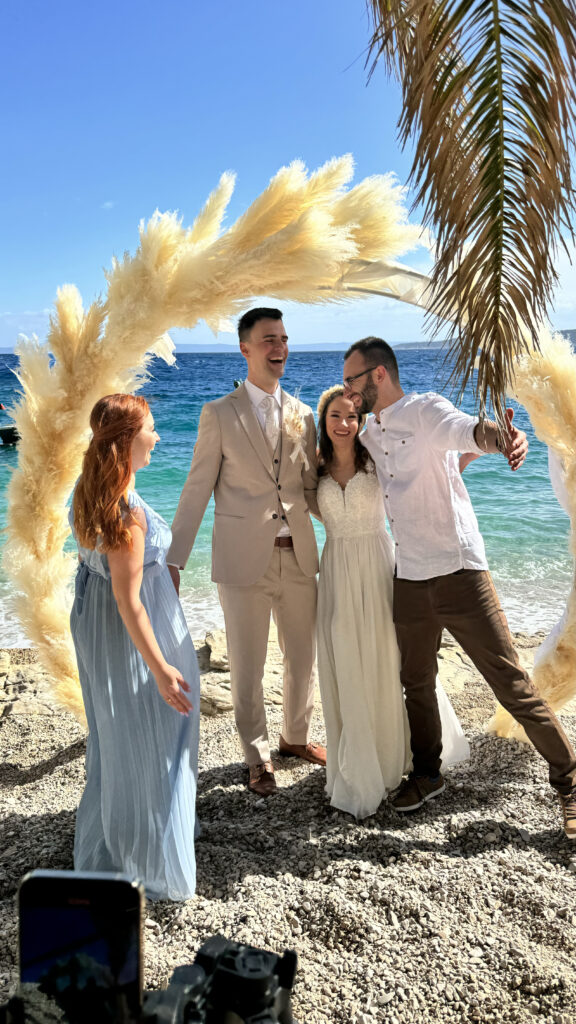 Ślub w Chorwacji na plaży w Brela