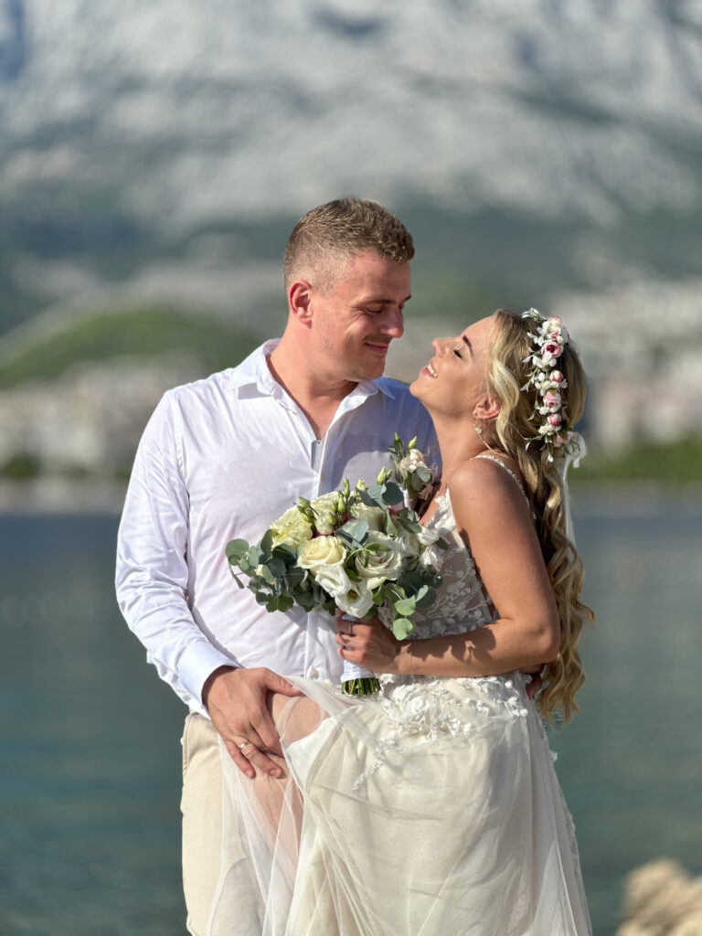 Ślub Chorwacji w wersji klubu plażowego BOHO w Makarskiej