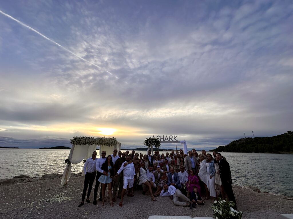 Ślub i wesele w beach clubie obok Primošten