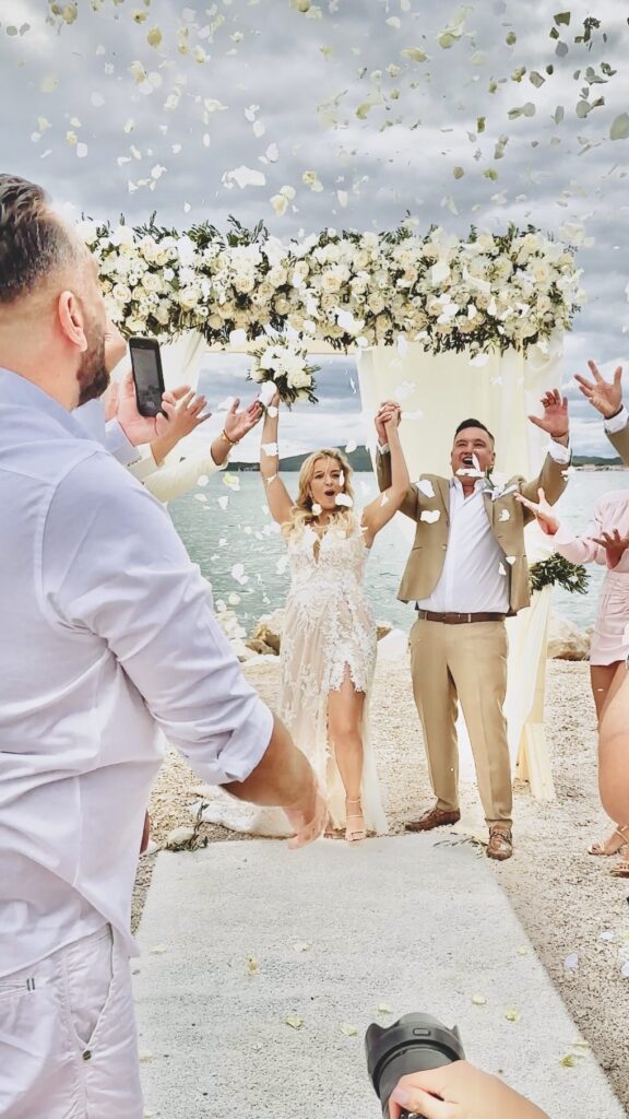 Ślub i wesele w beach clubie obok Primošten