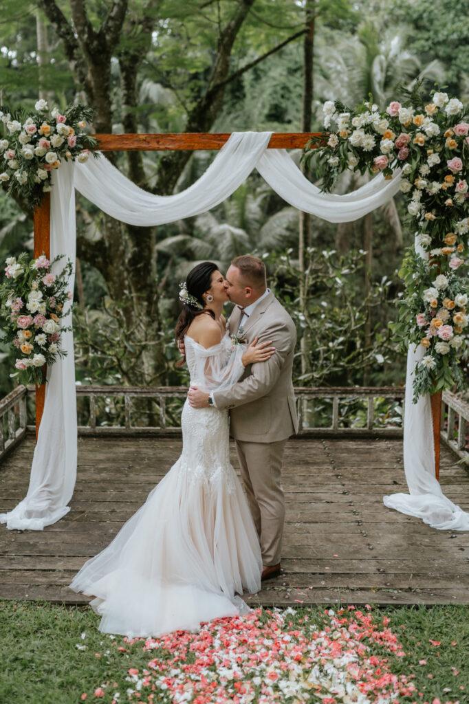 Ślub na Bali w dżungli