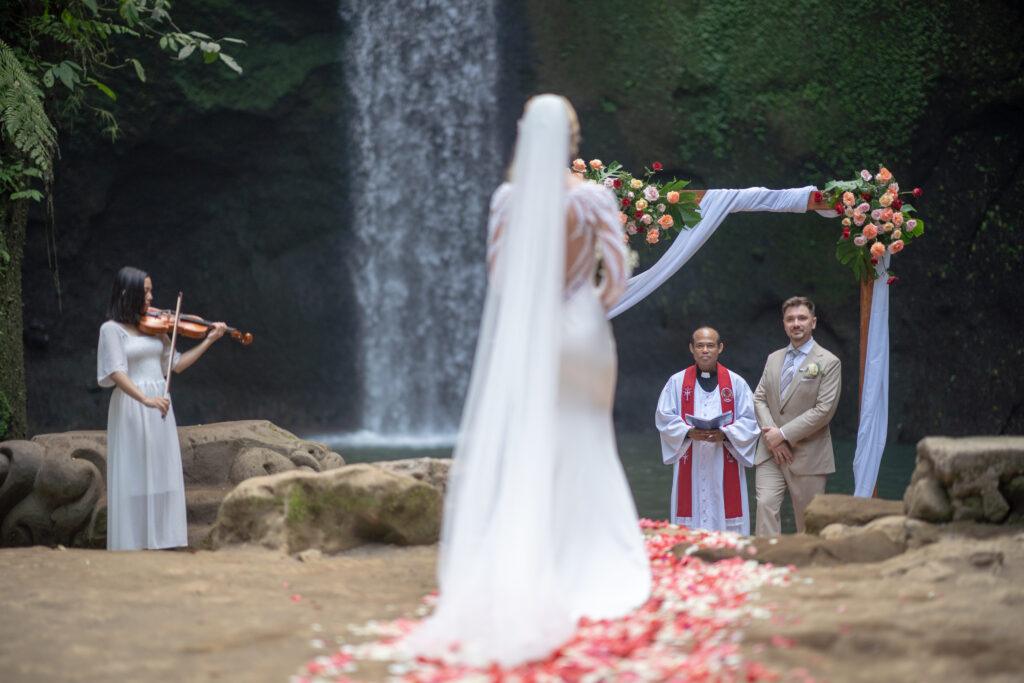 Ślub na Bali 29 Ślub na Bali przy wodospadzie