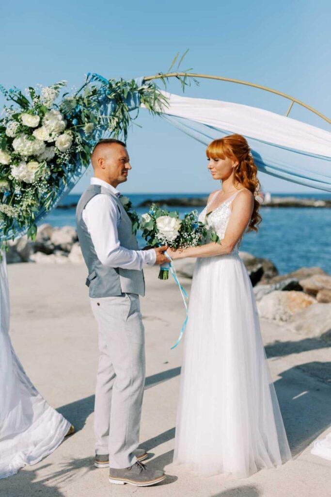 Ślub w Grecji 40 Ślub na Krecie przed grecką kapliczką