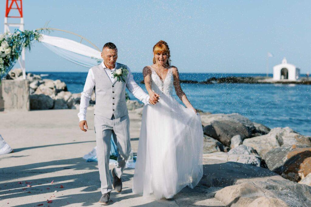 Ślub w Grecji 36 Ślub na Krecie przed grecką kapliczką