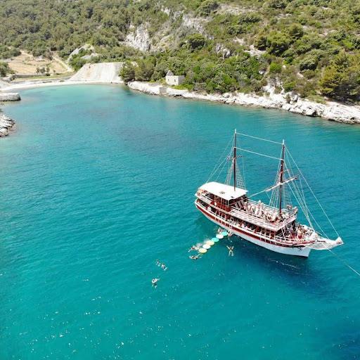 Ślub na Łodzi w Chorwacji