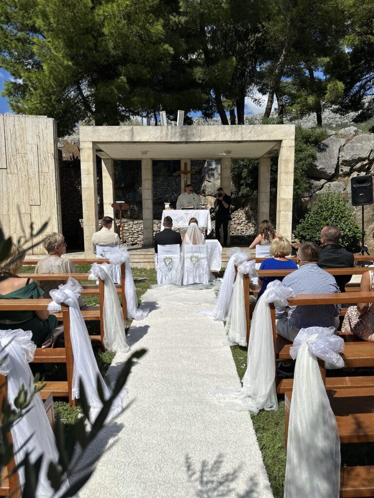 Agnieszka i Konrad – Ślub kościelny w Chorwacji